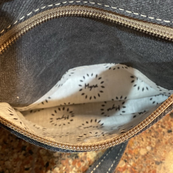 ****PRICE DROP****  NWT MYRA MESSENGER BAG - Picture 8 of 10